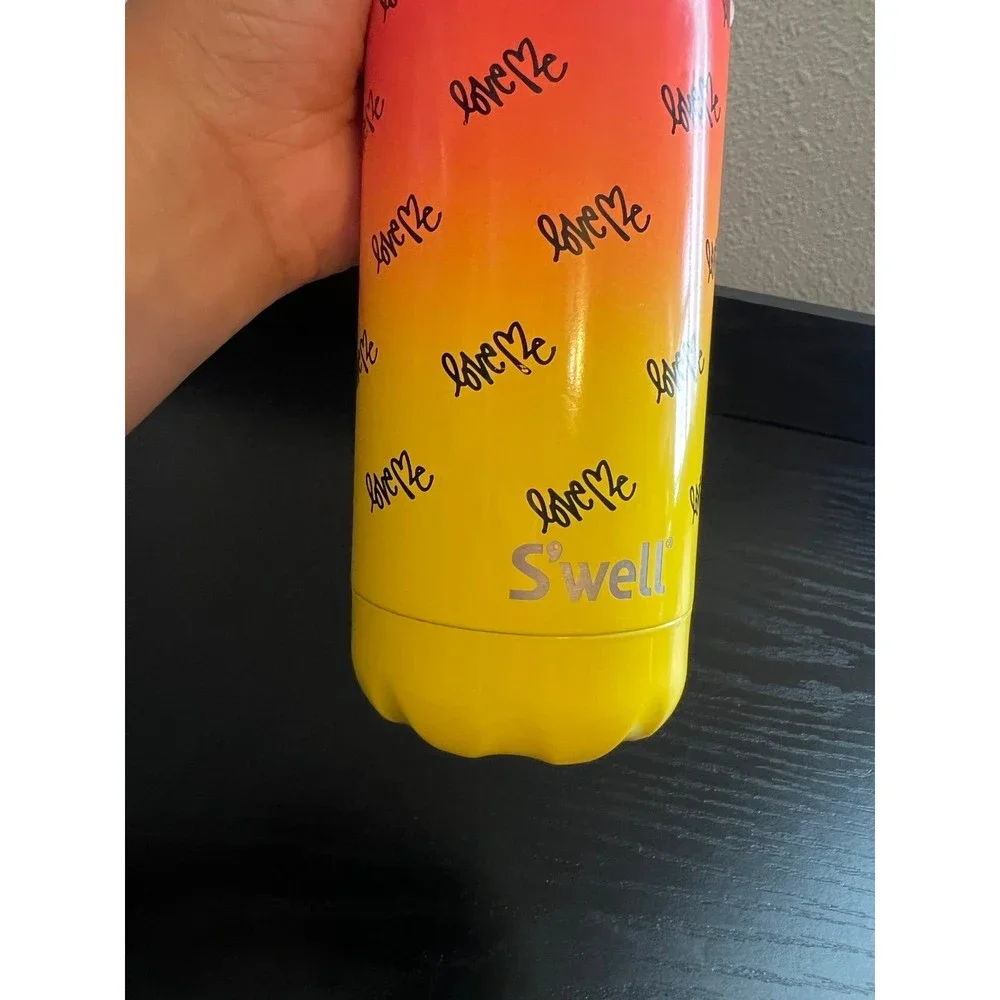 Starbucks X Curtis Kulig Swell Water Bottle Ombre pink/yellow 